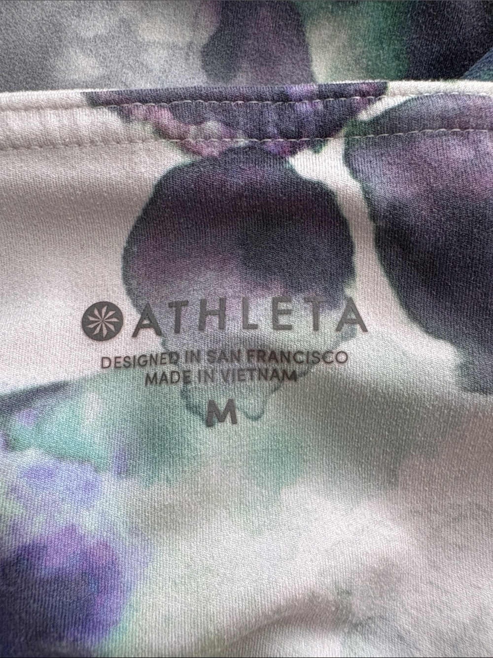 Athleta Mudra Floral Watercolor 7/8 Tight Leggings Size Medium - Picture 3 of 12
